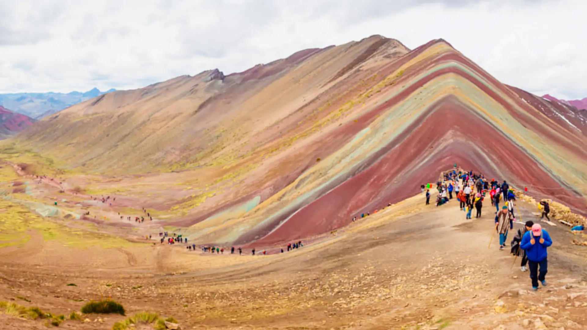 Tour a la Montaña de Colores (Vinicunca)