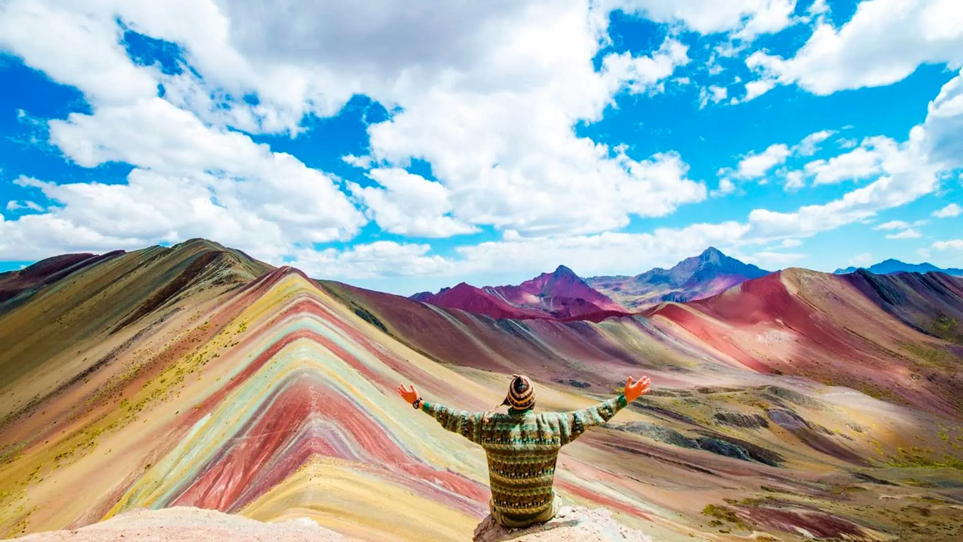 Tour a la Montaña de Colores (Vinicunca)